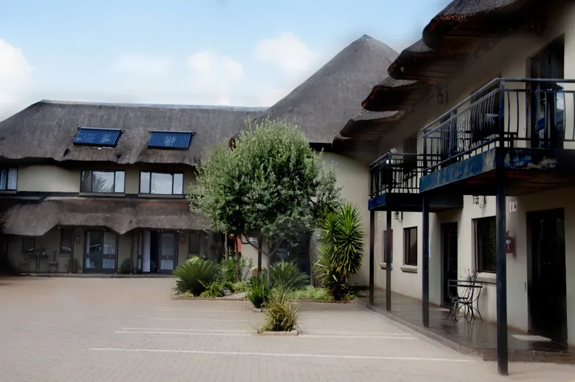 Monte Christo Hotel - Image 1