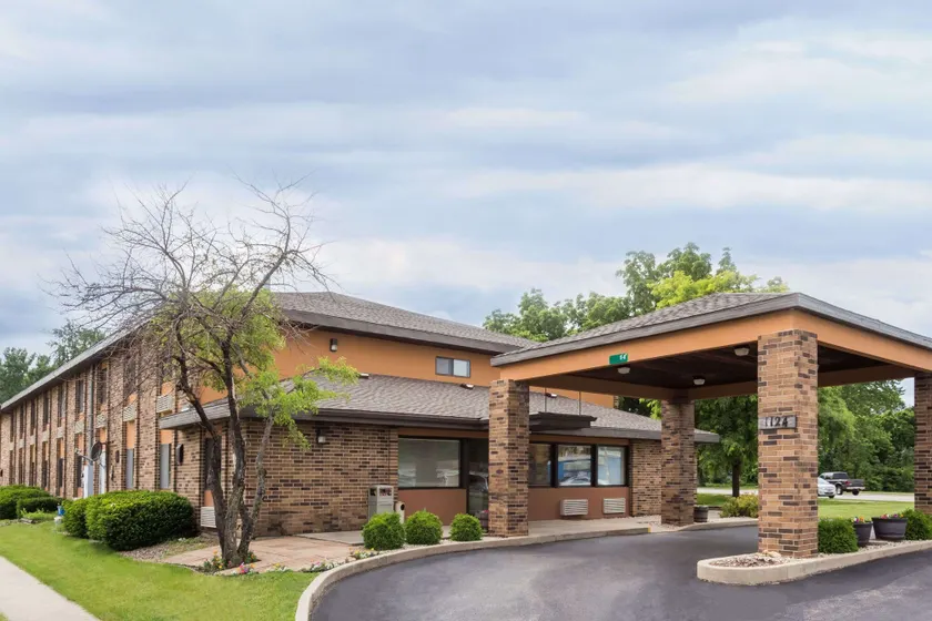 Days Inn by Wyndham Stoughton WI. - Image 1