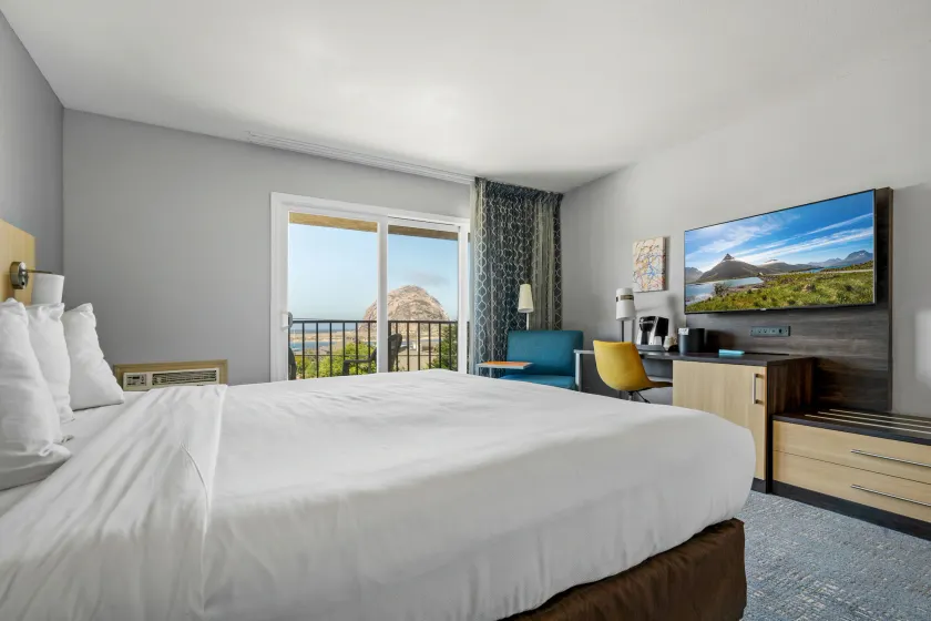 Hotel Avisa Downtown - Image 1