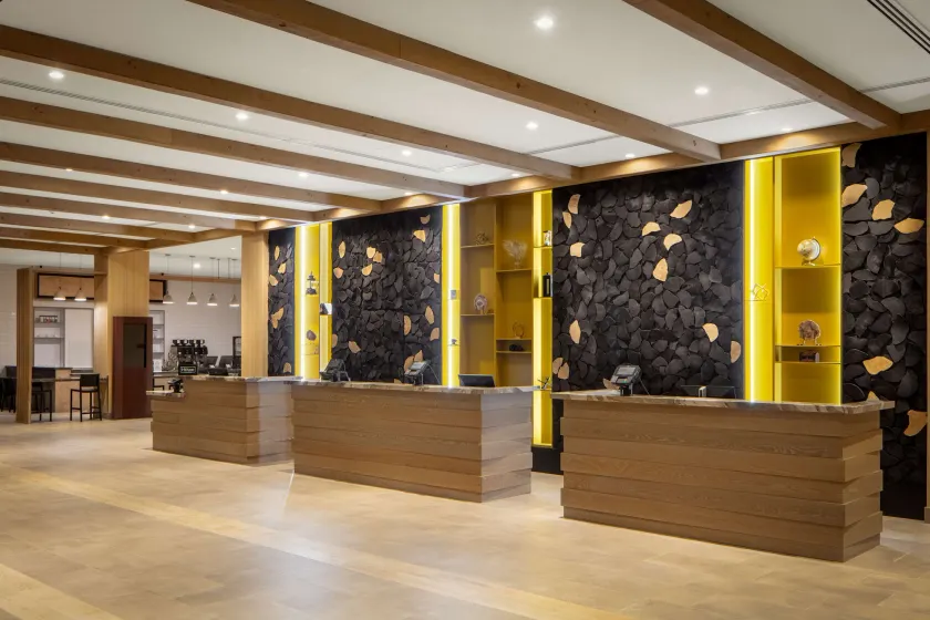 DoubleTree by Hilton Sacramento - Image 1
