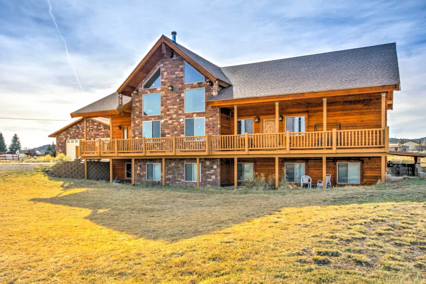 Rustic Bryce Canyon Home w/ Deck on Sevier River! - Image 1