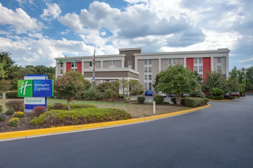 Holiday Inn Express Washington DC East- Andrews AFB by IHG - Image 1