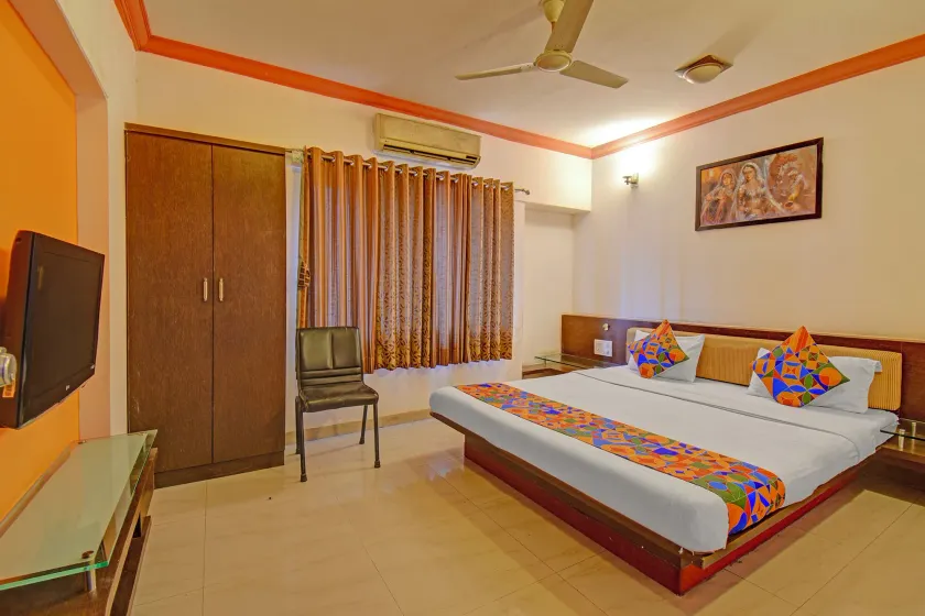 FabHotel Ajinkya Executive - Image 1