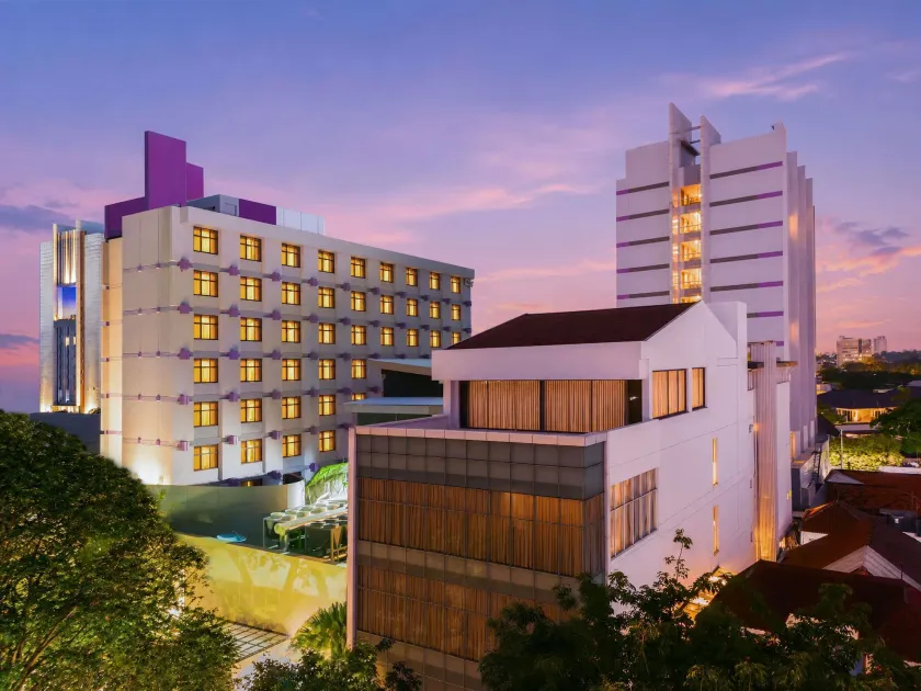 Mercure Surabaya Grand Mirama - Image 1