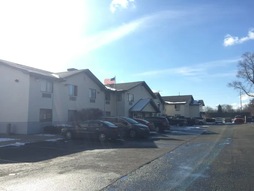Coldwater Inn & Suites near I 69 - Image 1