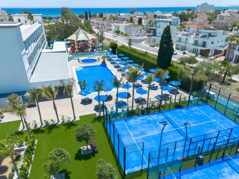Sveltos Hotel - Image 1