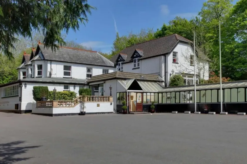 Ashley Court Hotel - Image 1