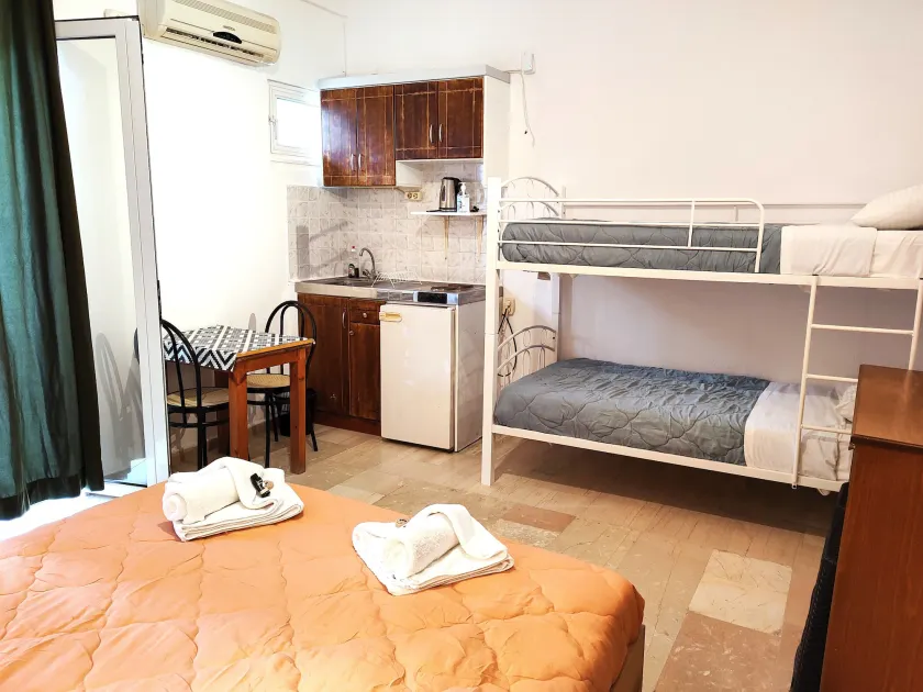 Eleni Apartments Sant George Beach - Image 1