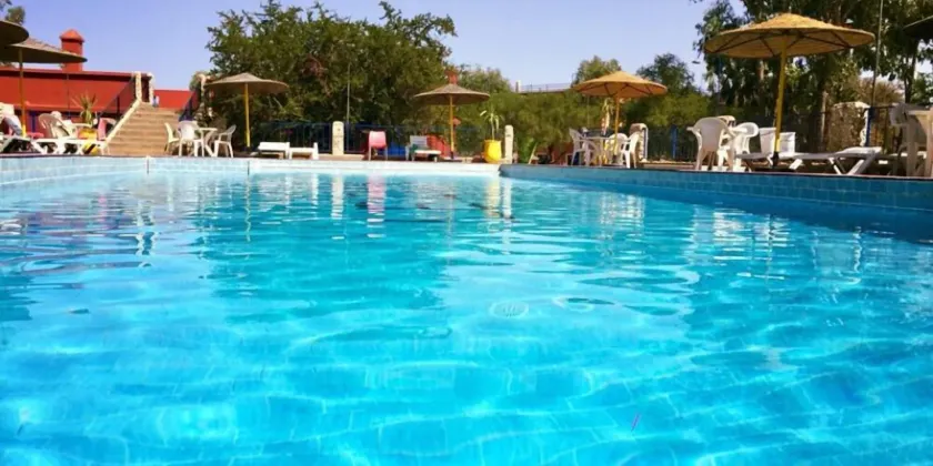 Camping & Hôtel Le Calme - Image 1