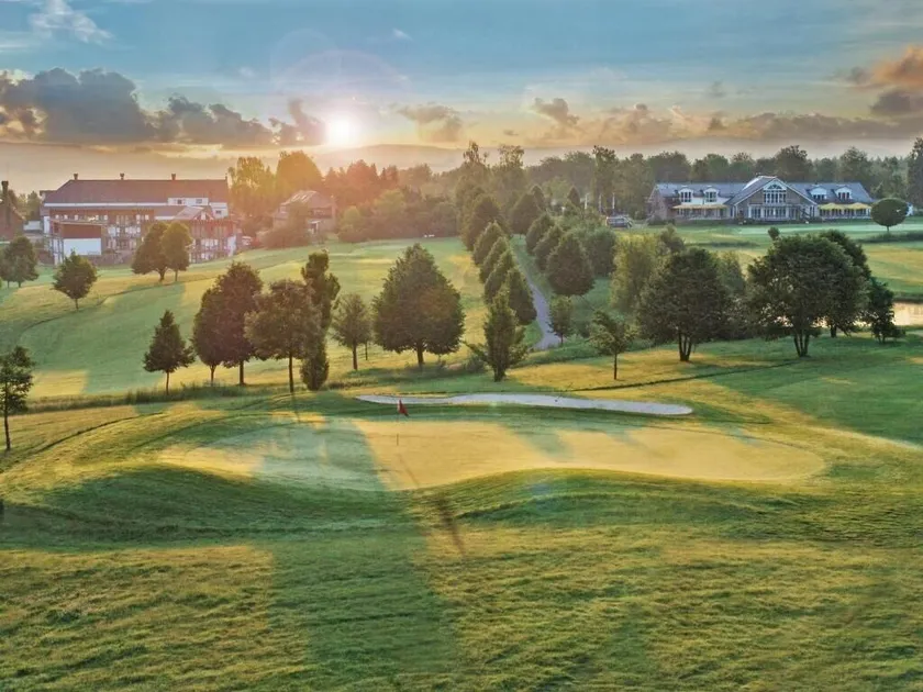 Golf & Resort Hotel Gut Heckenhof im Siegtal zwischen Bonn und Köln - Image 1