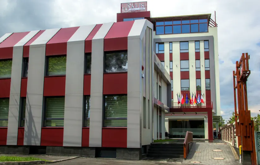 Salis Hotel & Medical Spa - Image 1