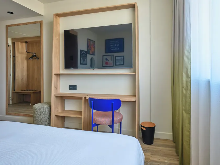 Hampton by Hilton Lyon Airport - Image 1