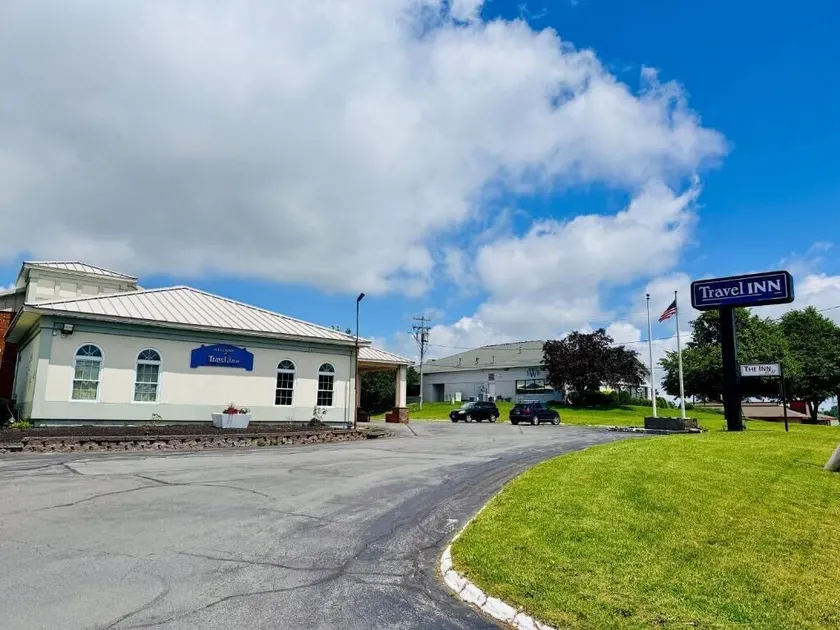Travel Inn - Watertown NY - Image 1