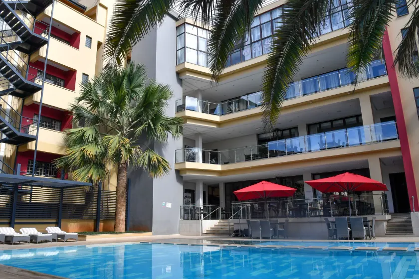 Hillpark Hotel - Image 1