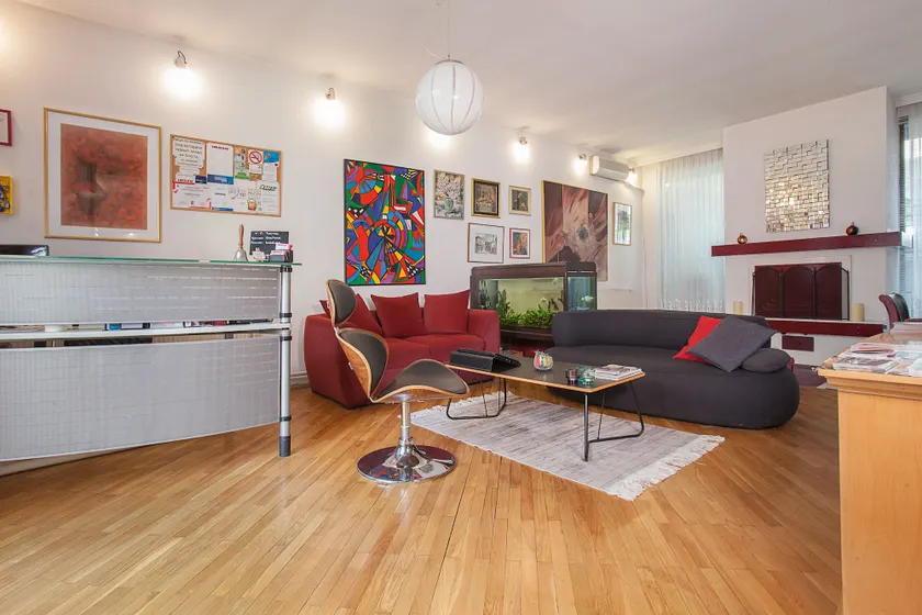 Urban Hostel & Apartments - Image 1