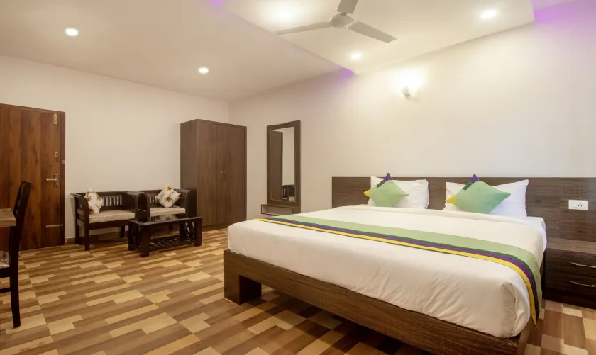 Treebo Elite Plaza, 700 Mtrs From Madikeri Fort - Image 1