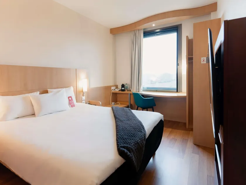 Ibis Barcelona Mollet - Image 1
