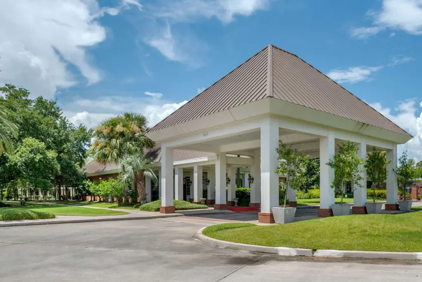 Clarion Inn and Conference Center - Image 1