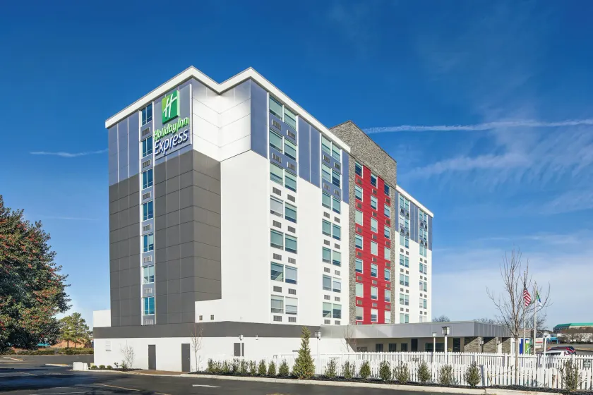Holiday Inn Express Richmond - Midtown by IHG - Image 1