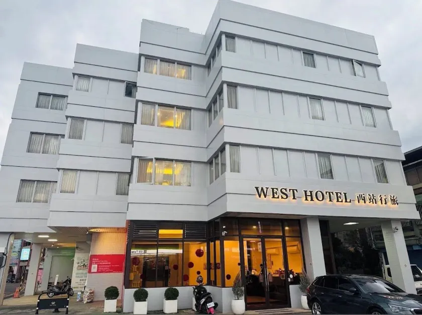 West Hotel - Image 1