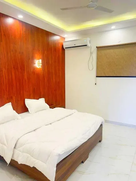 Kingfisher Luxury Resort - Image 1