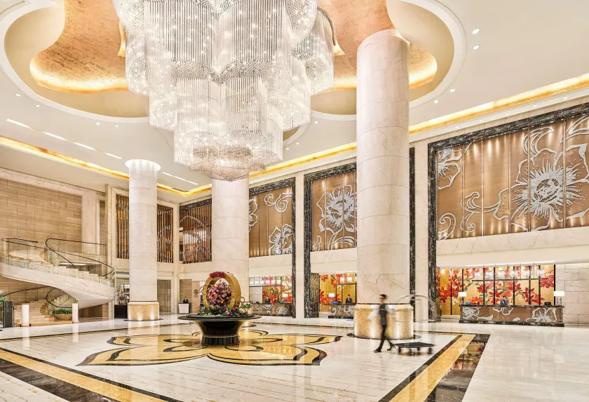 Hilton Guangzhou Baiyun-Conton Fair Free Shuttle Bus Service and Free Registration - Image 1