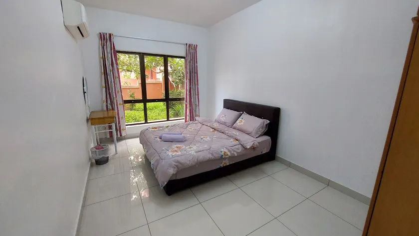 Marina Court - Stay In Borneo - Image 1