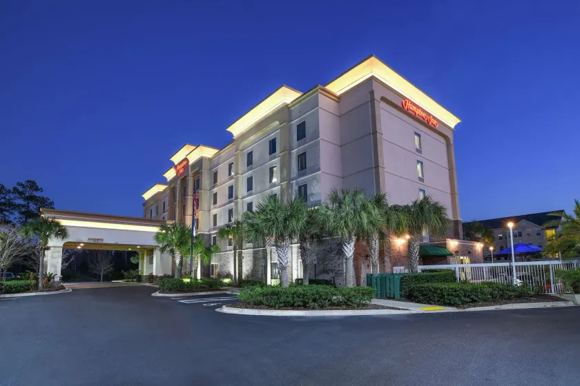 Hampton Inn Jacksonville East Regency Square - Image 1