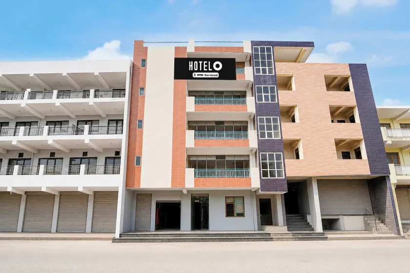 Hotel O Sector 63 Noida Formerly Daya Inn - Image 1