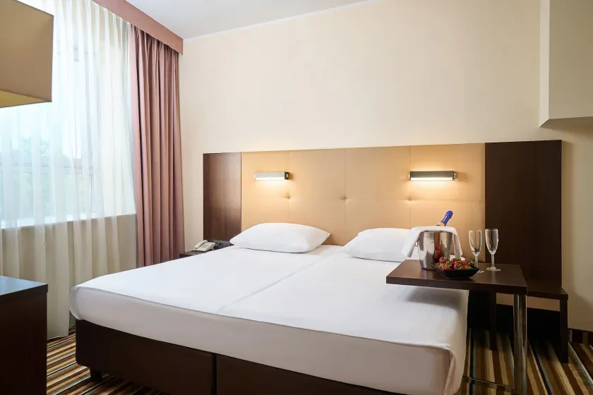 Hotel DeSilva Pruszków - Image 1