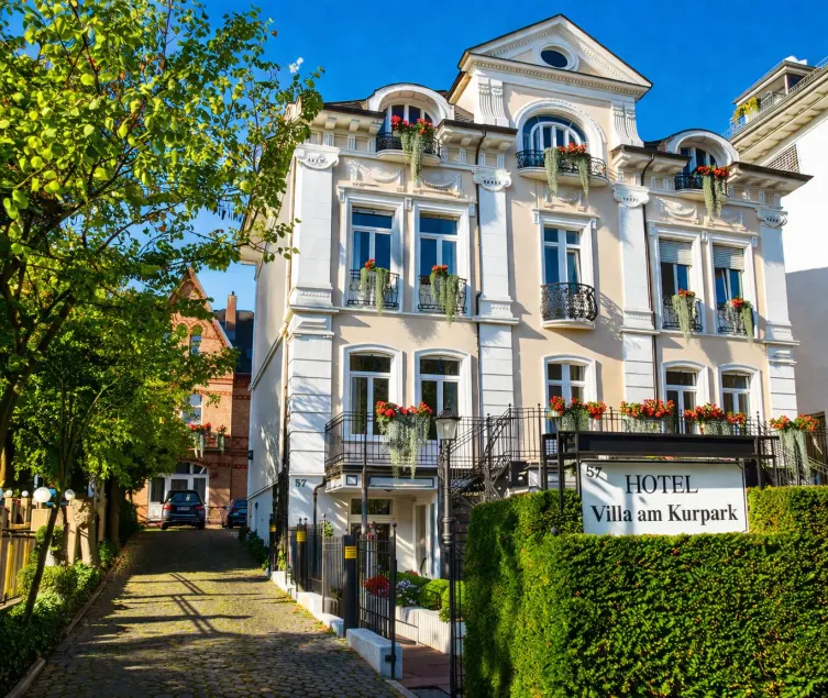 Hotel Villa am Kurpark - Image 1