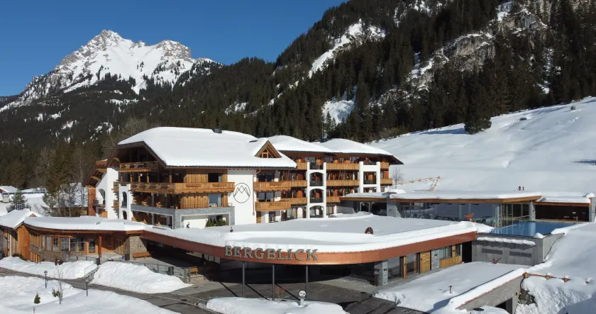 Hotel Bergblick 5 Sterne - Image 1