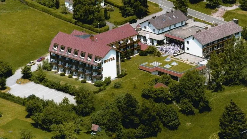 Waldhotel Luise - Image 1