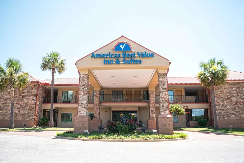 Americas Best Value Inn & Suites-Griffin - Image 1