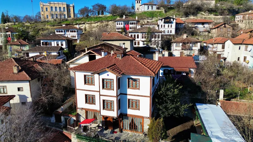 Akce Konak - Image 1