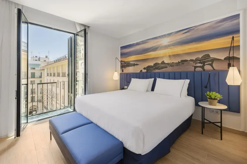 Eurostars Mediterranea Plaza - Image 1