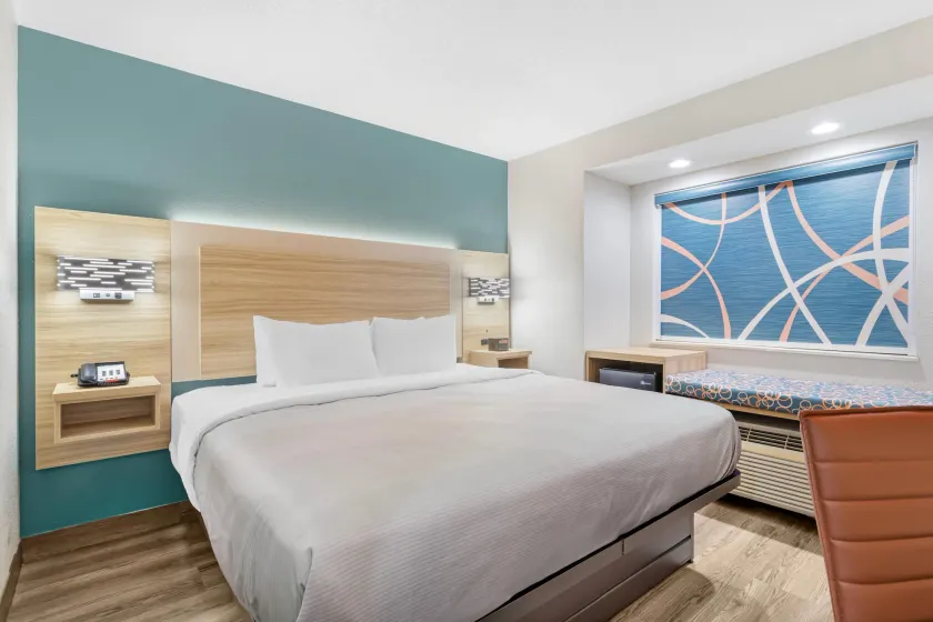 Quality Inn & Suites - Image 1