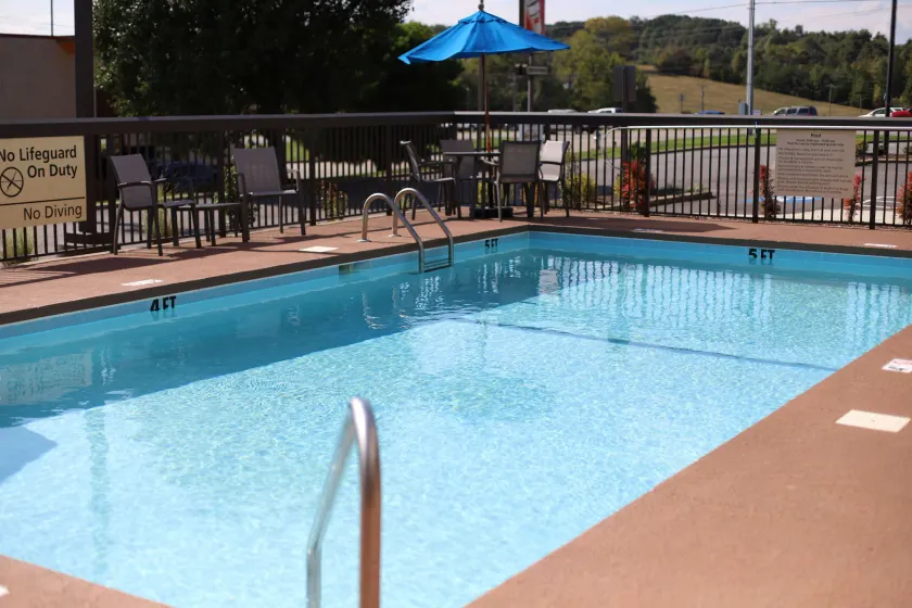 Hampton Inn Greeneville - Image 1
