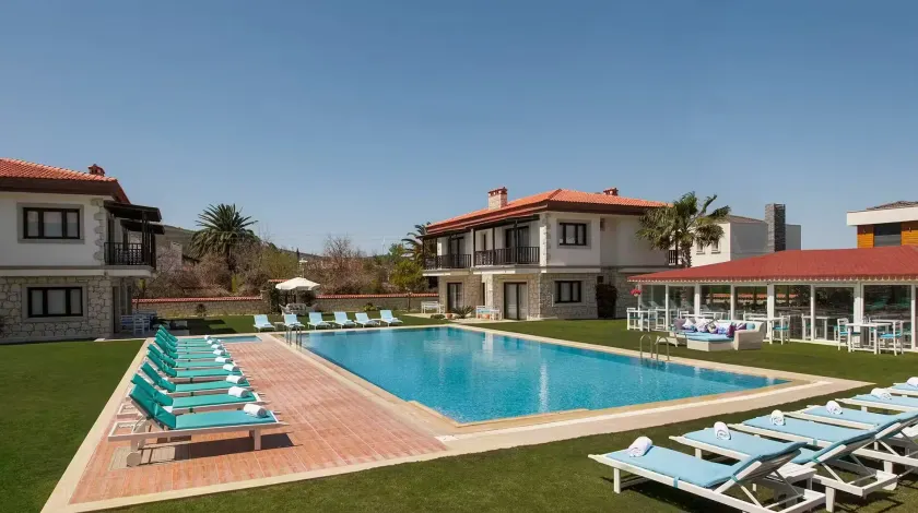 Mara Bahçe Alaçatı - Image 1