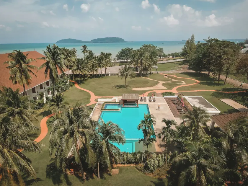 The Nouveau Chumphon Beach Resort And Golf - Image 1