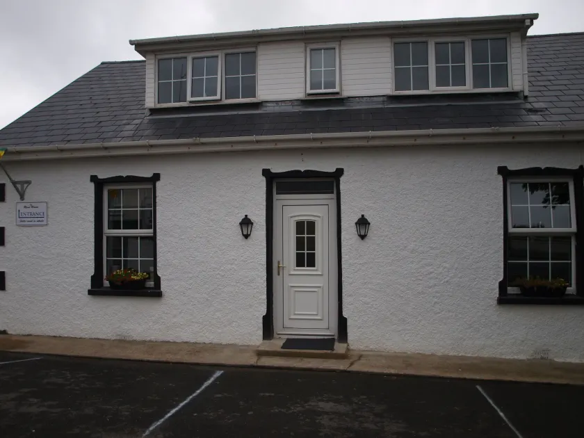 The River House Self Catering Apartment - Image 1