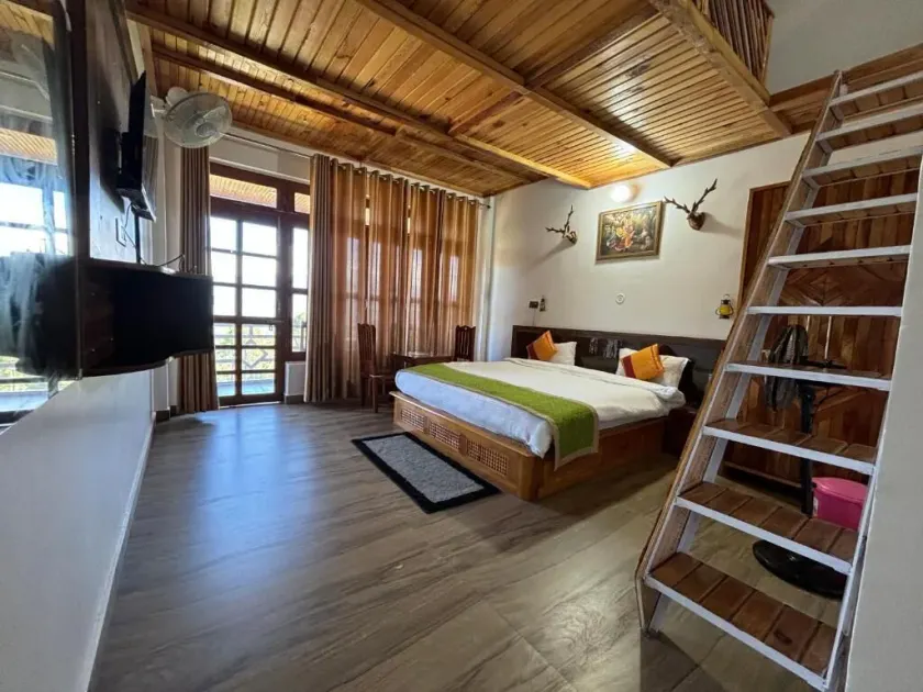 Lap Of Himalayas Resort - Chambre