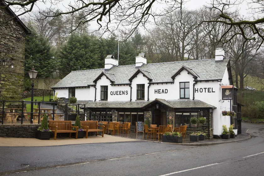 The Queen's Head Hotel - Image 1