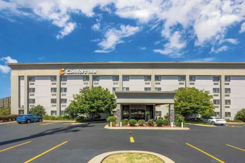 Comfort Inn South - Springfield - Image 1