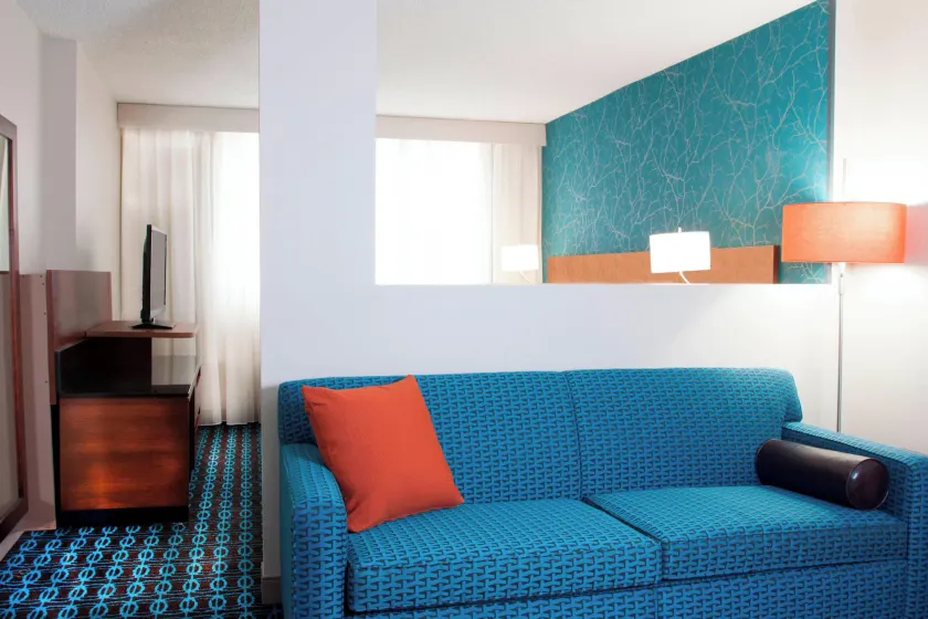 Fairfield Inn & Suites by Marriott Charlotte Uptown - Image 1