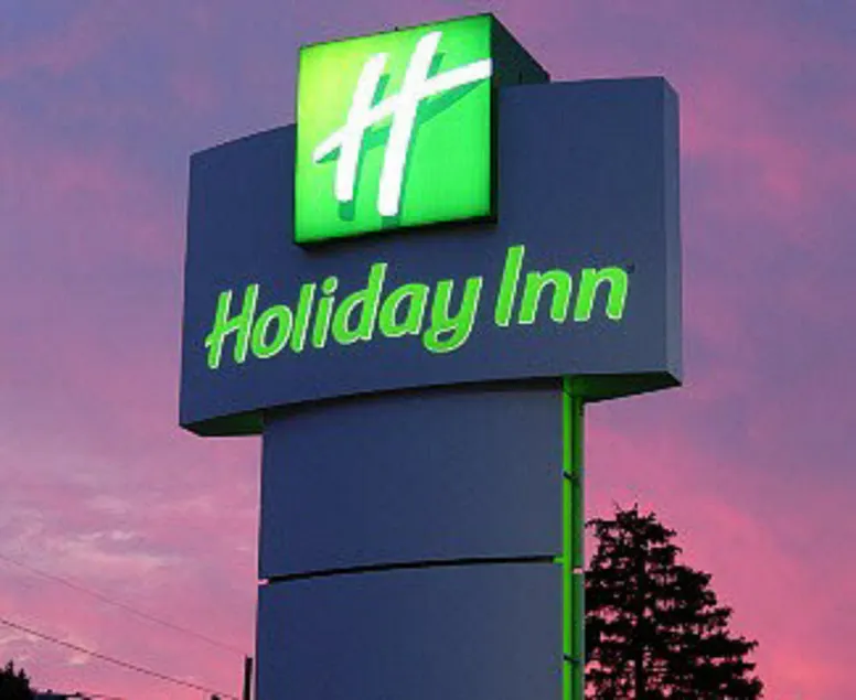 Holiday Inn & Suites - Barstow by IHG - Image 1