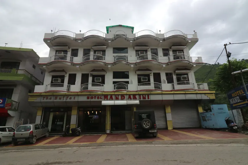 Hotel Mandakini - Image 1