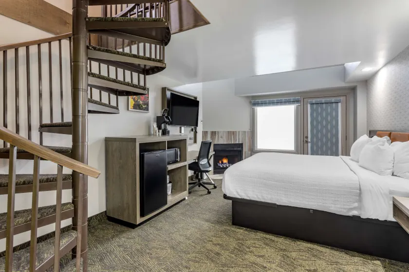 Best Western Plus Apple Valley Lodge Pigeon Forge - Image 1