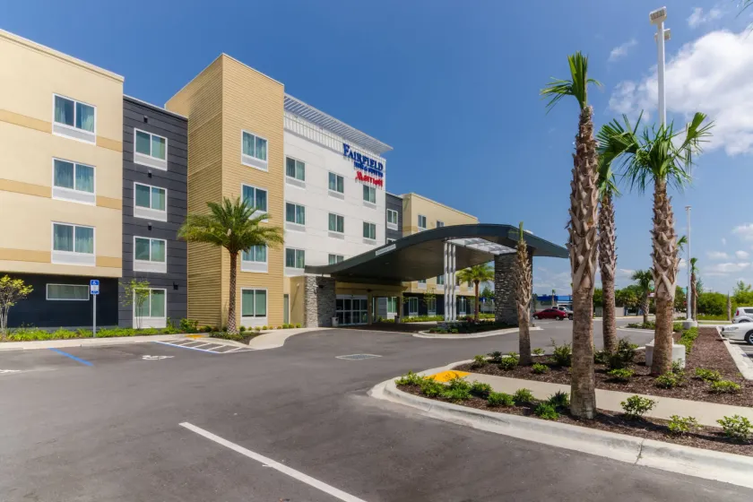 Fairfield Inn & Suites by Marriott Panama City Beach - Image 1