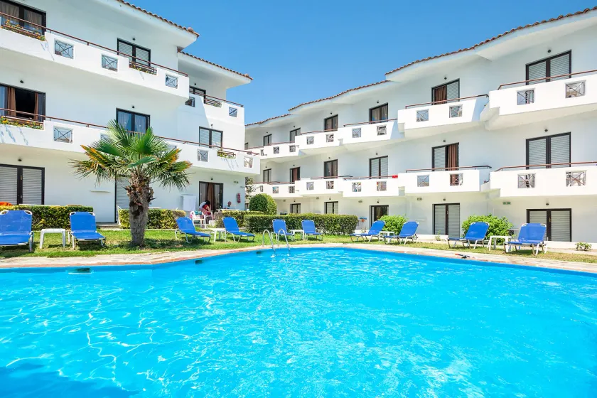 Xenios Dolphin Beach Hotel - Image 1